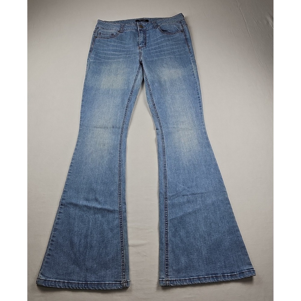 Refuge Women's Premium Blue Light Wash Jeans Size 10 Flared